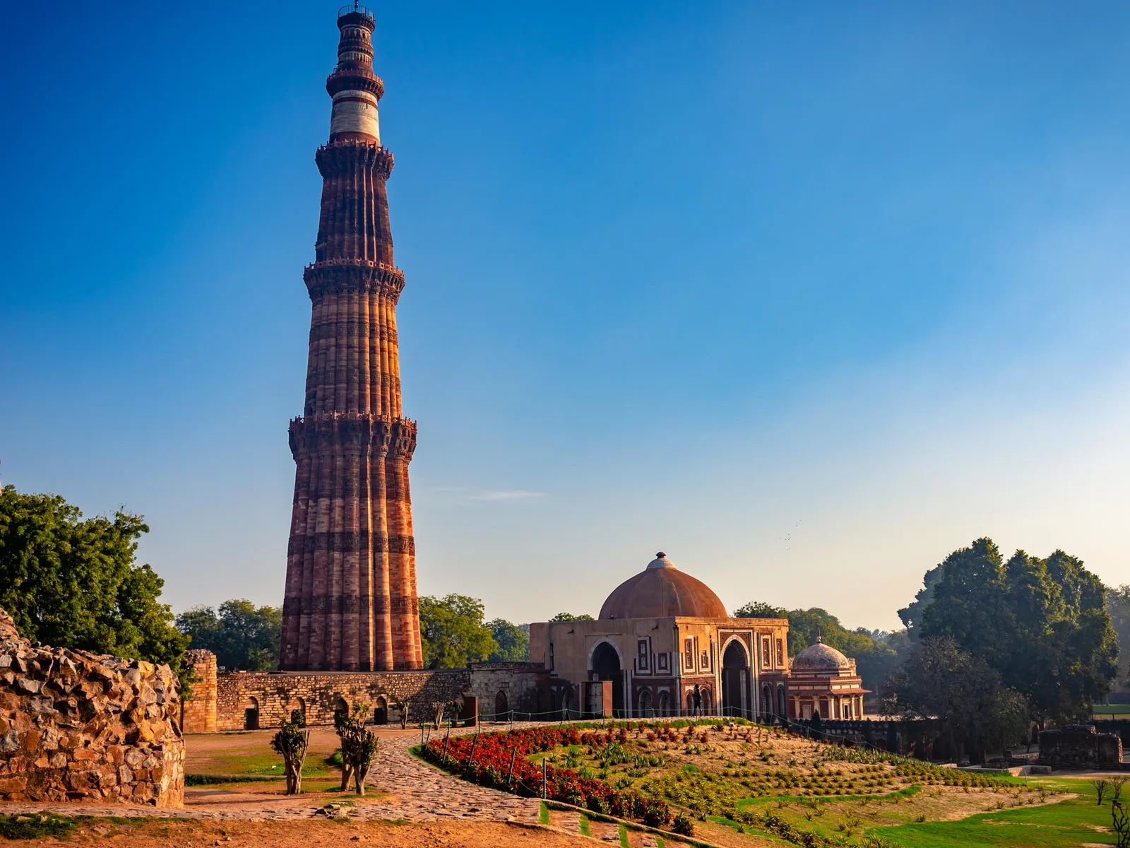 Qutab-Minar-New-Delhi-India-1