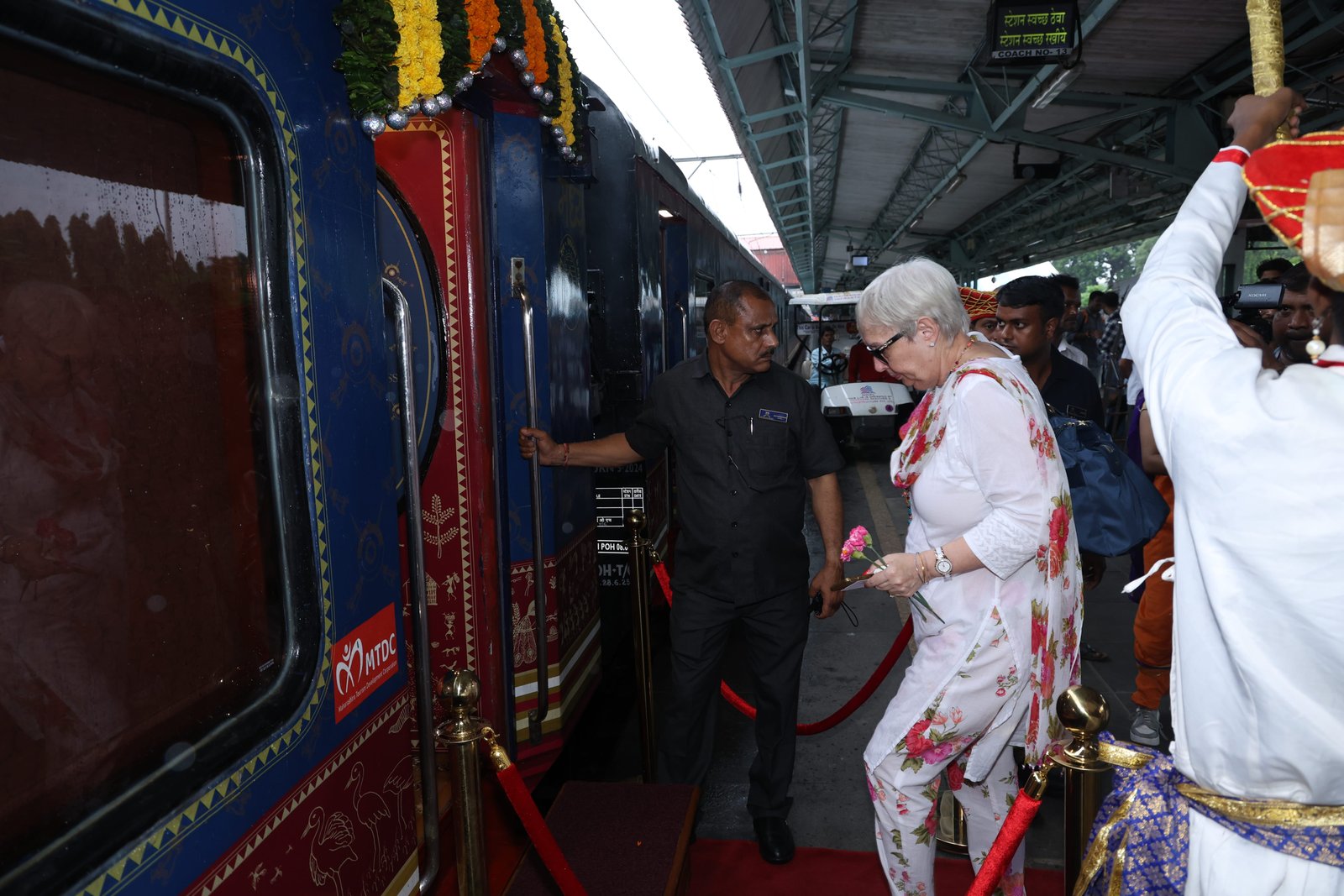 Safety and Comfort Tips for Foreign Travelers on Indian Trains